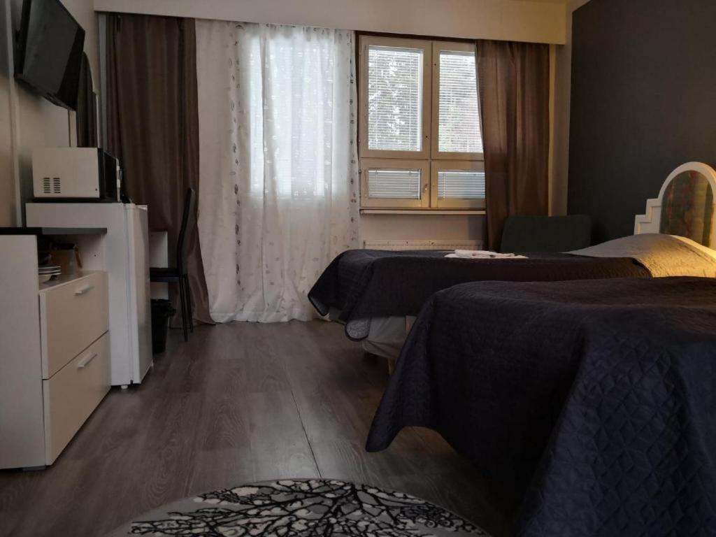 Hotelli Ravintola Tiilikka Rautavaara Kültér fotó