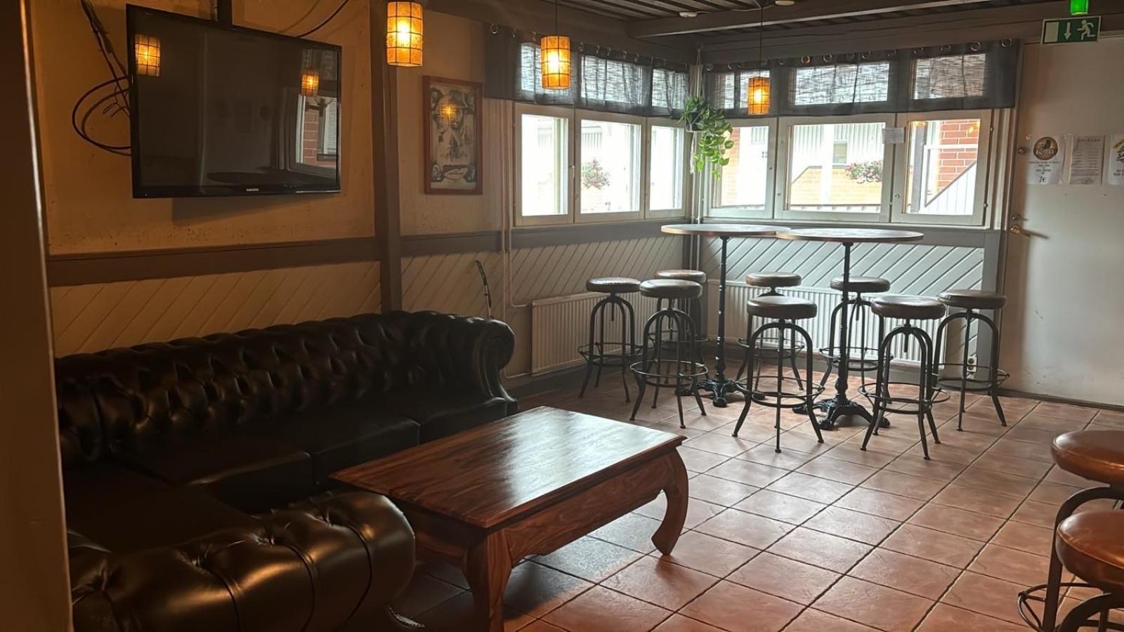 Hotelli Ravintola Tiilikka Rautavaara Kültér fotó