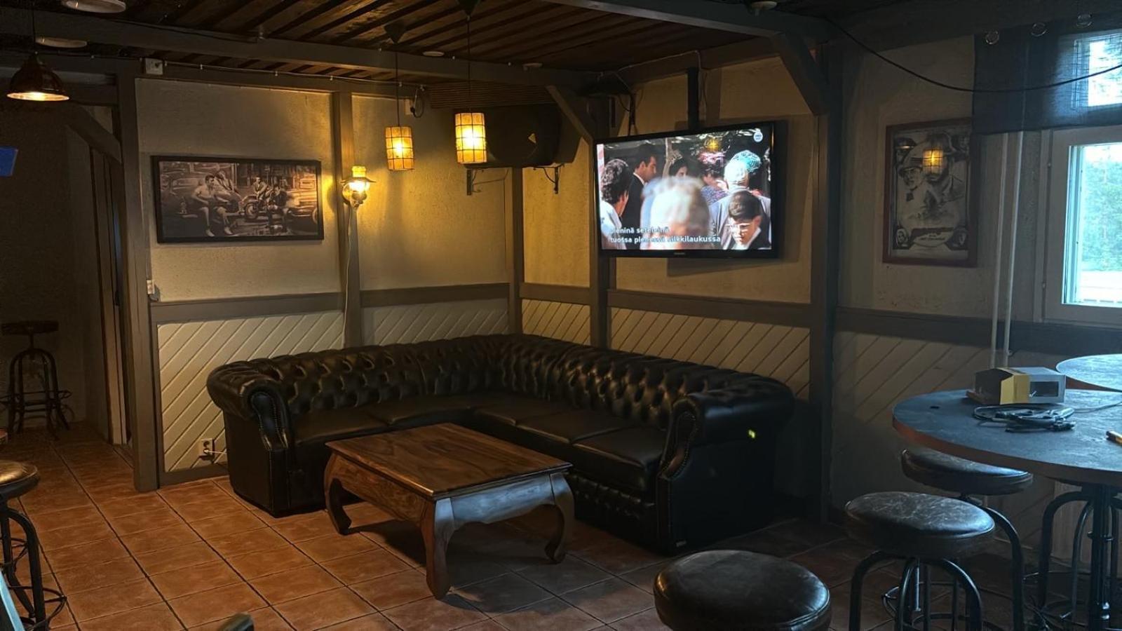 Hotelli Ravintola Tiilikka Rautavaara Kültér fotó