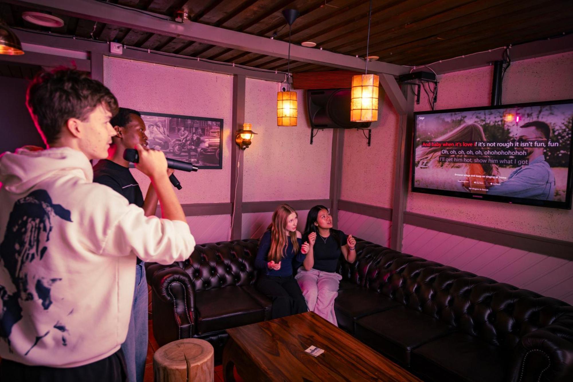 Hotelli Ravintola Tiilikka Rautavaara Kültér fotó