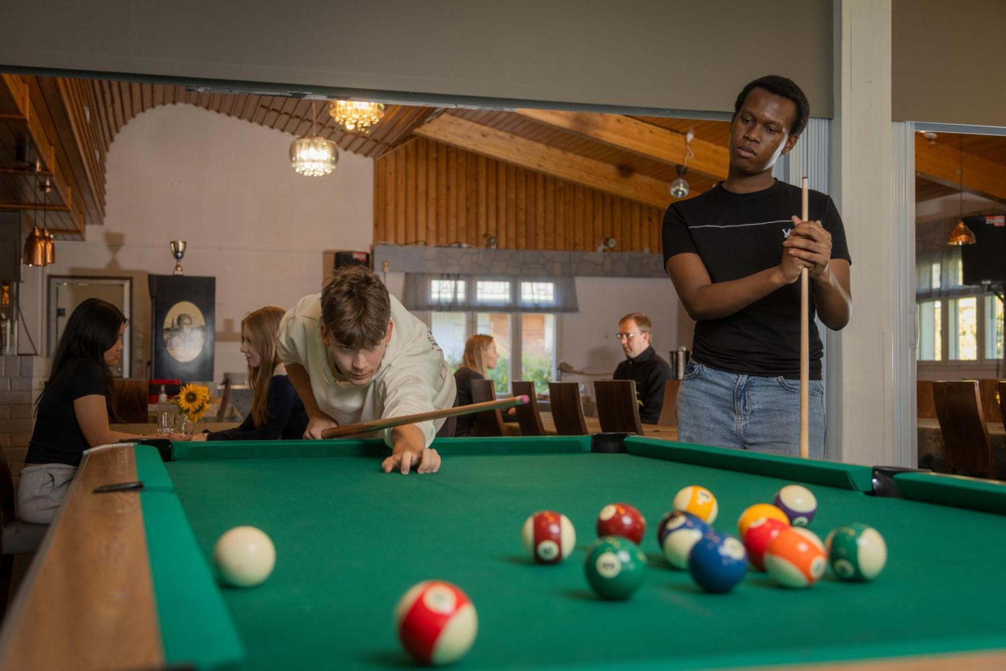 Hotelli Ravintola Tiilikka Rautavaara Kültér fotó