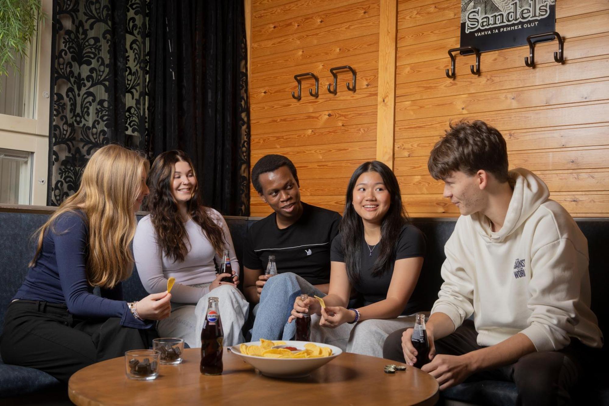 Hotelli Ravintola Tiilikka Rautavaara Kültér fotó