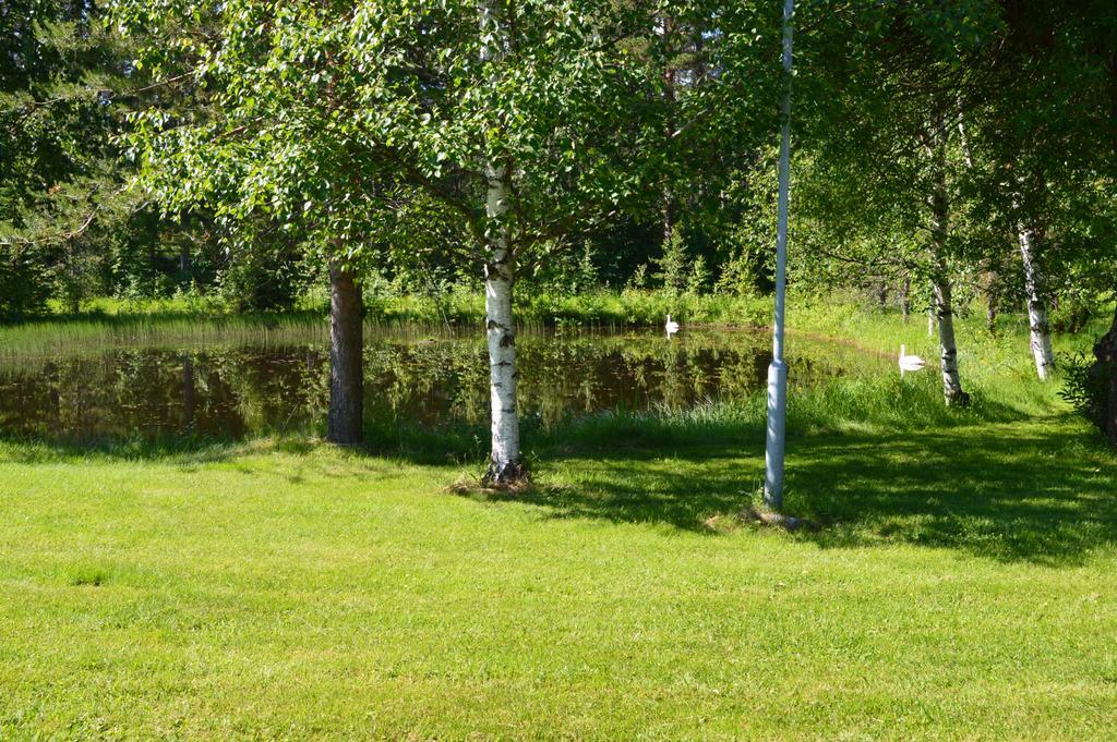 Hotelli Ravintola Tiilikka Rautavaara Kültér fotó